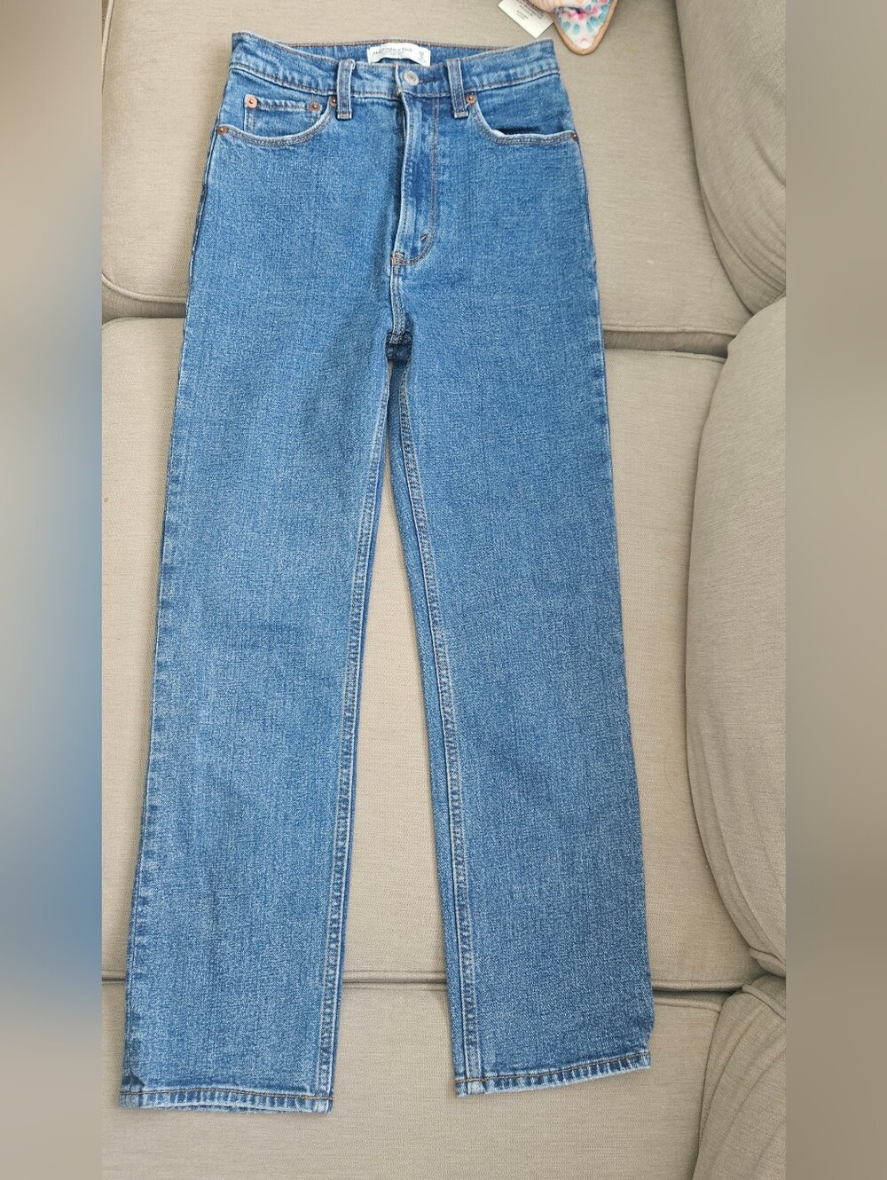 Abercrombie & Fitch Ultra High Rise Ankle Straight Leg Jeans in Medium Blue